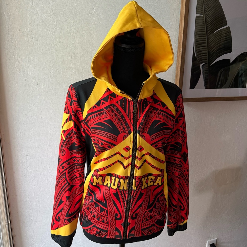 Ku Kia’i Mauna Hoodie